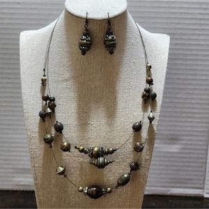 Premier Designs 2pc earrings and‎ illusion beaded multi strand necklace